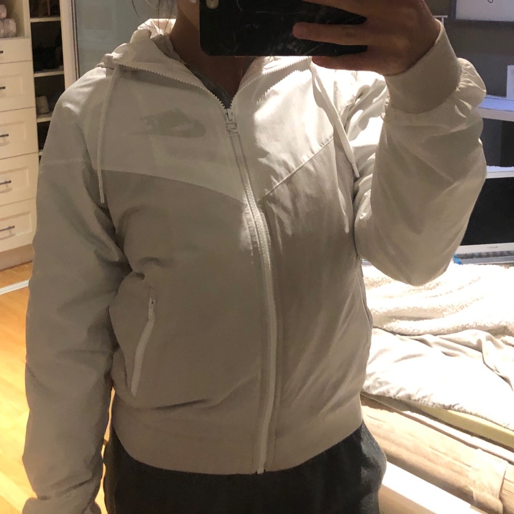 NIKE WINDBREAKER